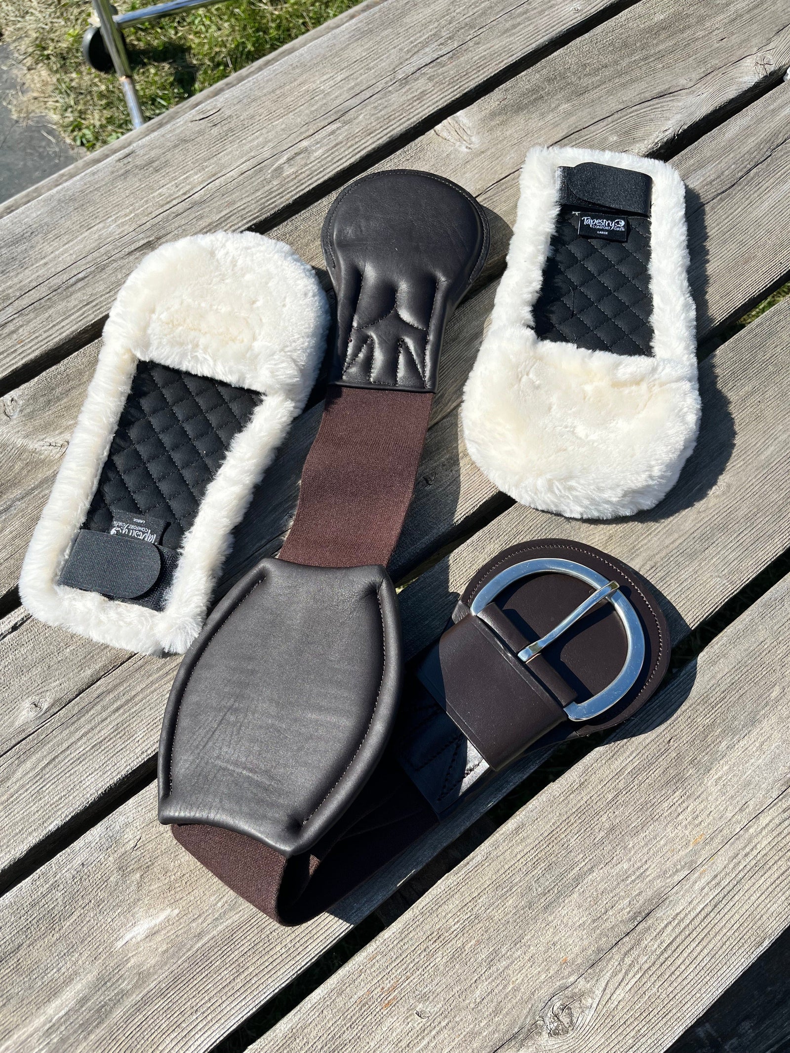 Tapestry Equine Products Inc. Cinch Covers Western, Cinch Comfort Cinch 30" to 34" and Large Cover